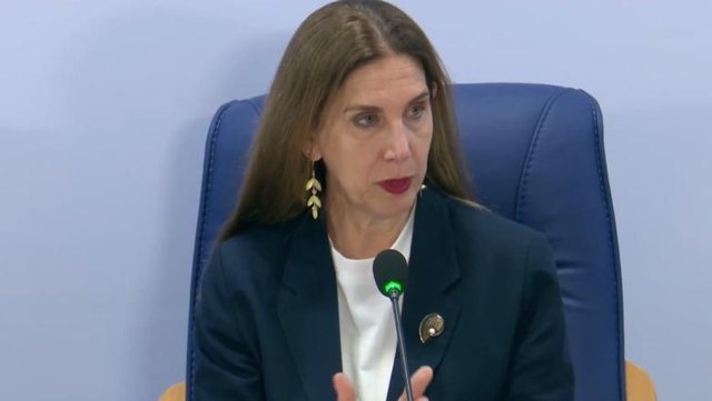 Pasuria e ministres s&euml; Arsimit, Mirela Kumbaro shtoi me rreth 50 mij&euml;
