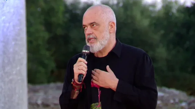Bonusi p&euml;r pensionist&euml;t, reagon Kryeministri Edi Rama: Pasqyr&euml;