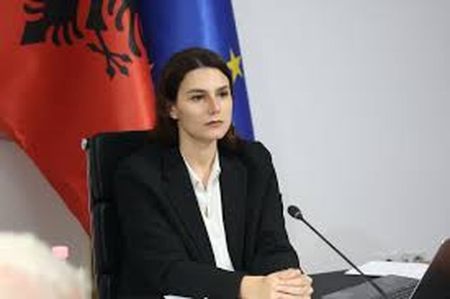 Eurodeputetja gjermane i publikoi email-in/ Reagon Bora Muzhaqi: P&euml;r