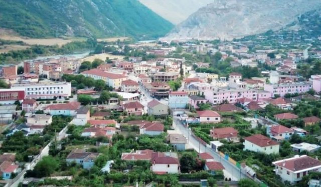 PS e PD b&euml;hen bashk&euml;, refuzohet propozimi i qeveris&euml; p&euml;r