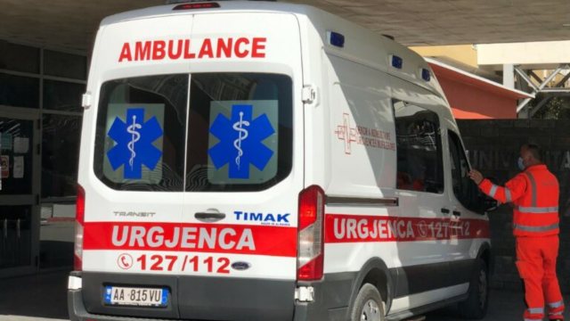 TRAGJIKE/ Vdes 38-vje&ccedil;ari n&euml; Berat pasi konsumoi pesticide! Nj&euml;