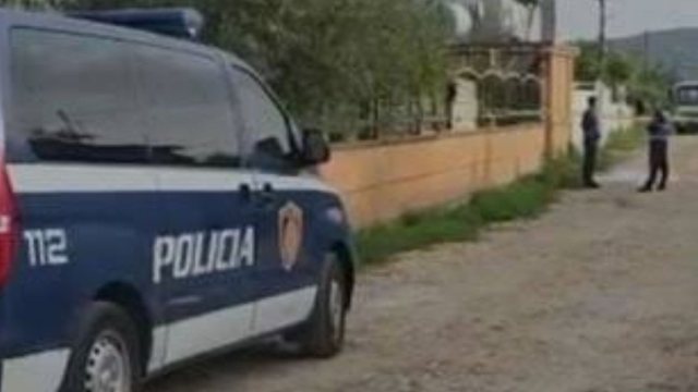 Vlor&euml;/ Nj&euml; person gjendet i pajet&euml; n&euml; oborrin e