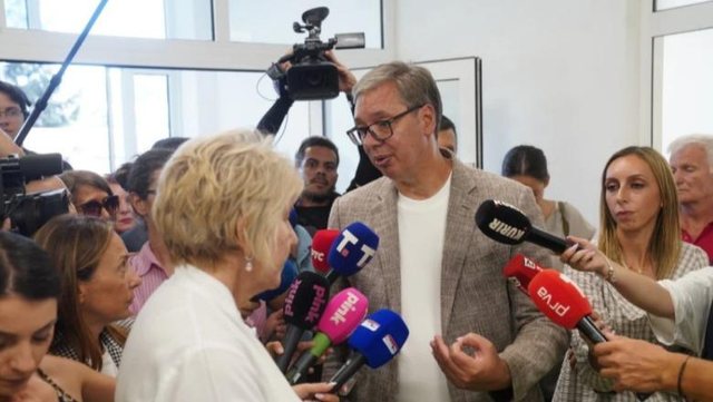 Vu&ccedil;i&ccedil; paralajm&euml;ron: Kurti i Kosov&euml;s po ushtron
