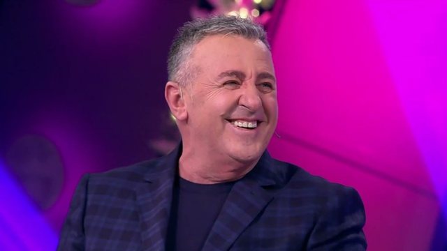 Agron Llakaj rikthehet në “Portokalli” pas 16 vitesh dhe merr