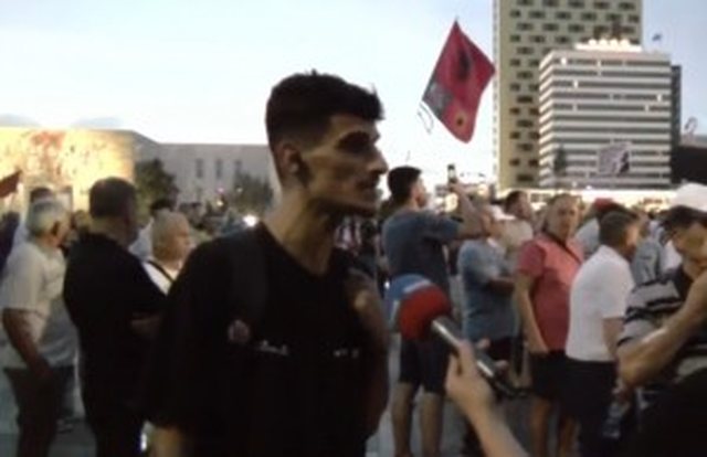 Dita e 95-t&euml; e protest&euml;s &mdash; Thirrje e fort&euml; p&euml;r