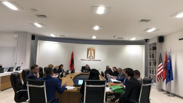 Gara për Prokuror të Përgjithshëm, largimin e kujt
