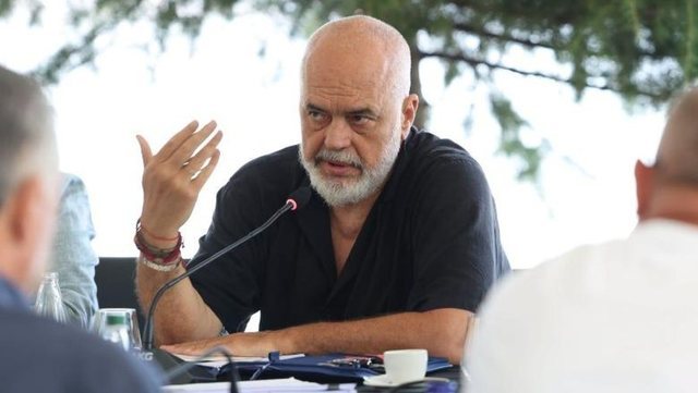Rama në Korçë, të moshuarit kërkojnë ta