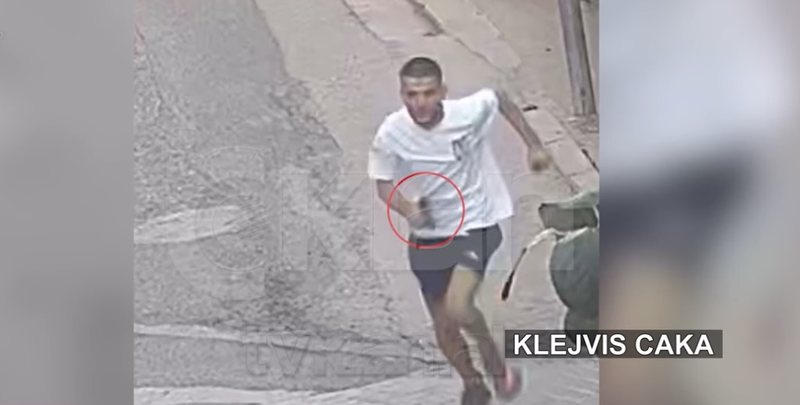 Dalin PAMJET/ I riu vrapon me armë në dorë pas atentatit në