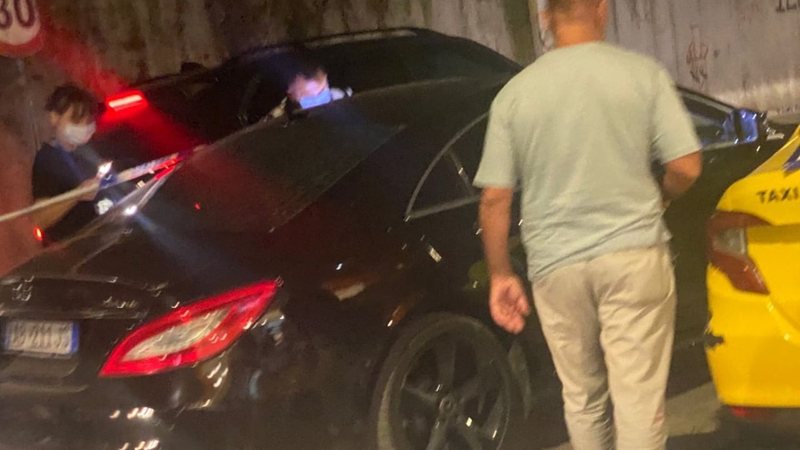 EMRI, Tiranë, 27-vjecari shkon i qëlluar me armë në spital,