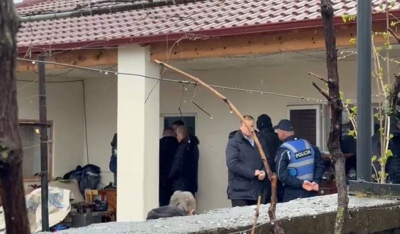 &ldquo;Ka plag&euml; n&euml; pjes&euml;n e kok&euml;s&rdquo;/ Policia jep