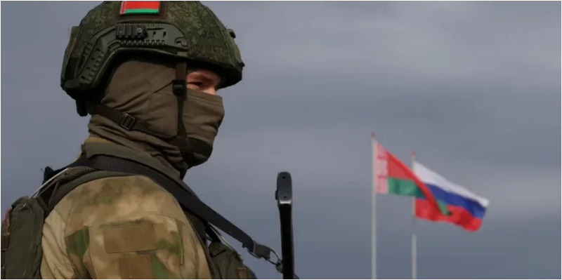 Mesazh për NATO-n? Manovrat ushtarake ruse-bjelloruse ndezin alarmin