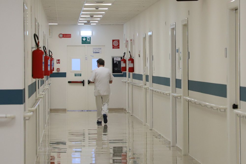 -1000-0-1790179877x2331313-italy-hospital-667.jpg