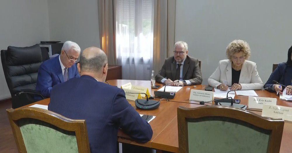 Demokratët bojkotojnë komisionet parlamentare: Nuk mund të