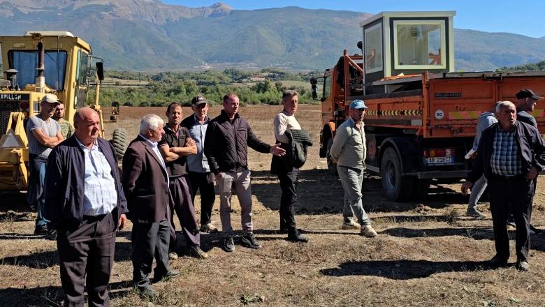 "Na u kërkua 1 por morën 45 hektarë", përplasje