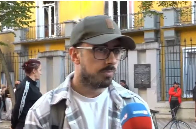 Protestat kund&euml;r Ram&euml;s, studenti i p&euml;rgjigjet ftes&euml;s s&euml;